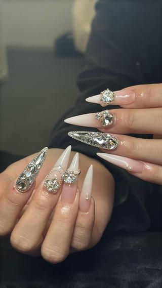 ネイル AKIKO NAILのネイルデザイン
