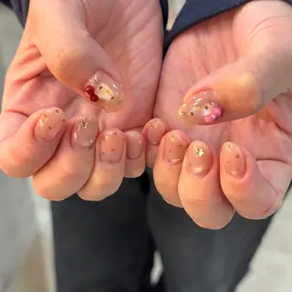 ネイル 栗田 ゆう子のネイルデザイン
