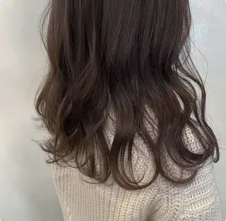 カラー 艶カラー｜束感マツエ ク｜airi۫ ꣑ৎのヘアスタイル