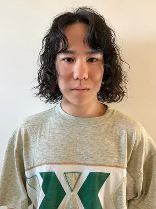 ミディアム パーマ メンズ 神田橋 翔太郎のヘアスタイル
