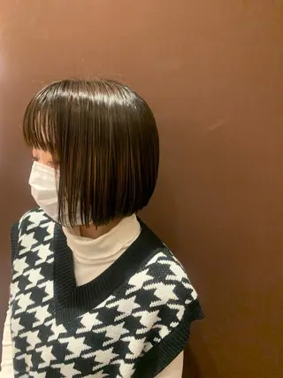 ミディアム 小西 美帆のヘアスタイル