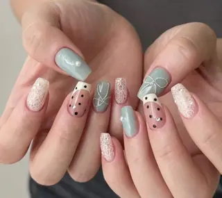 ネイル 🎀 Ayaka_nailのネイルデザイン