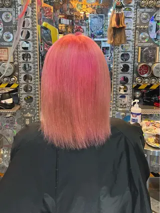 ミディアム カラー KOYA コヤのヘアスタイル