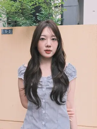 ロング カラー 韓国レイヤー/透明感 カラー/RIN🎀のヘアスタイル
