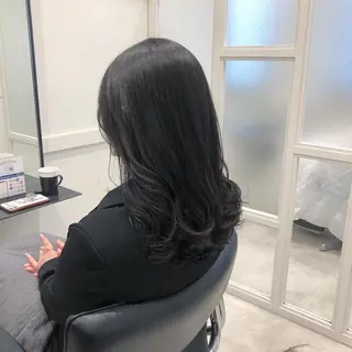 ミディアム カラー 🫧こおりやま なつみ🫧のヘアスタイル