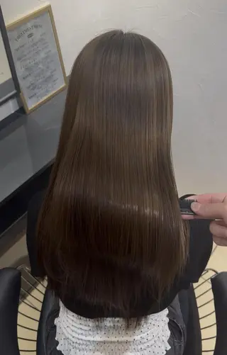 セミロング FJ/髪質改善💎 縮毛矯正/特化サロンのヘアスタイル