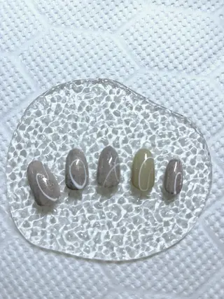 ネイル レイレア ネイルルームのネイルデザイン