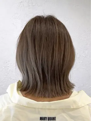 ミディアム カラー 福元 美沙のヘアスタイル