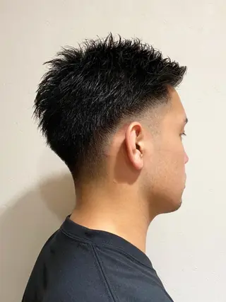 ショート 鈴木 マサアキのヘアスタイル
