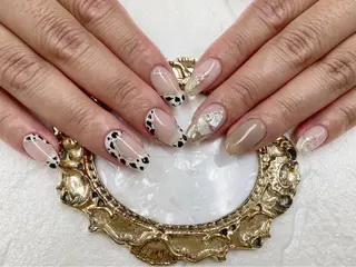 ネイル Nail Salon To Beのネイルデザイン