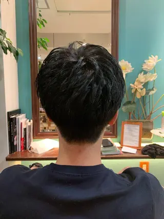 メンズ カット特化美容師 齋藤桐のヘアスタイル