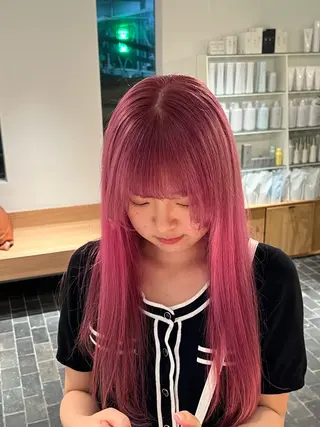 ロング ワタナベ モカ🦢ダブルカラーのヘアスタイル