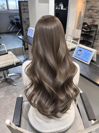 セミロング カラー ヘアアレンジ 髪質改善🫧縮毛矯正 ハイトーン/れんのヘアスタイル
