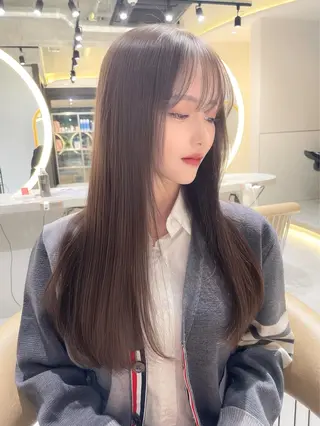 ロング 福岡縮毛矯正✨️ ストレート 向井和輝のヘアスタイル