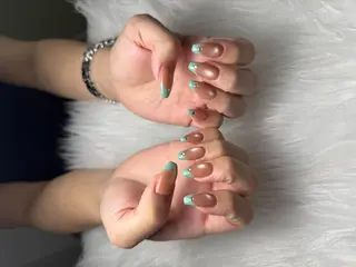 ネイル PEEKABOO 旧:momo京橋のネイルデザイン