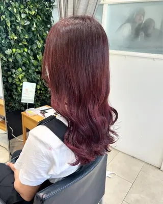 ロング カラー Lolonois 森ノ宮【 yui 】のヘアスタイル