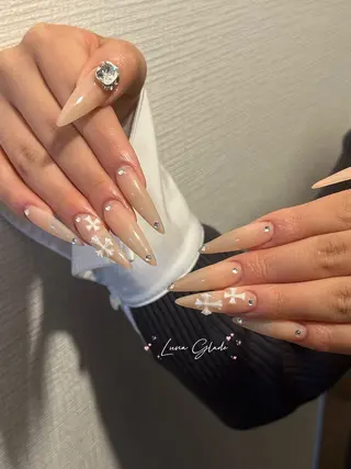 ネイル Luna Gladeのネイルデザイン