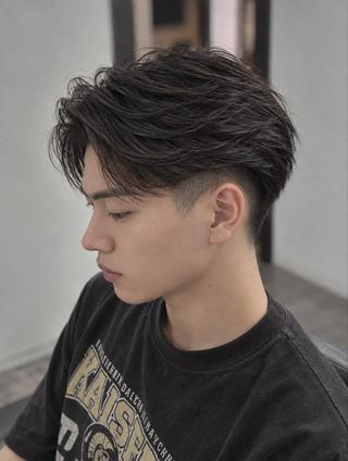 パーマ メンズ メンズカット眉WAX 専門スタイリスト岡田のヘアスタイル