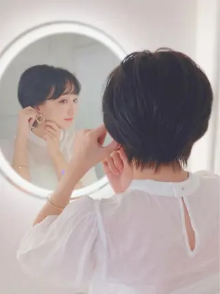 ショート カラー ブリーチ&似合せボブ 田中寛十のヘアスタイル