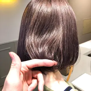 ミディアム カラー ハイトーン×レイヤー カットTAKUMIのヘアスタイル