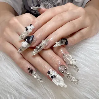 ネイル ANH NAIL ゴテゴテ専門店💎のネイルデザイン