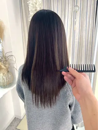 セミロング LOMARLIE / yunaのヘアスタイル