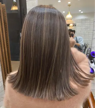 セミロング カラー パーマ ヘアアレンジ メンズ キッズ ネイル マツエク・マツパ ハイライト、レイヤー カット/西梅田/中西のヘアスタイル