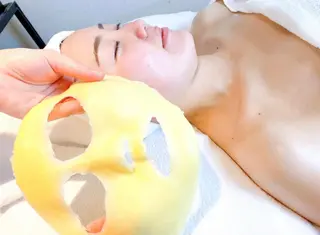 ミディアム カラー パーマ ヘアアレンジ メンズ キッズ ネイル マツエク・マツパ アイブロウ ニキビ・肌質改善専門 ♡人生が変わるサロンのエステ・リラクイメージ