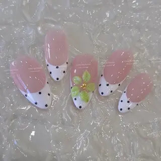 ミディアム YUME Nail Beautyのネイルデザイン