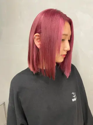 セミロング カラー インナーカラー 推し ブリーチ 髪質改善のヘアスタイル