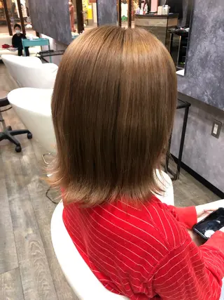 ミディアム 小村 薫のヘアスタイル