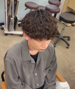 パーマ メンズ 関 柚花子のヘアスタイル