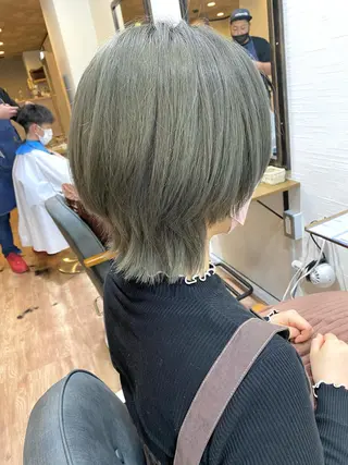 ショート カラー 野呂 隼人のヘアスタイル
