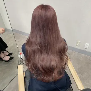 カラー 暖色カラー✨代表しげ オグジュアリーのヘアスタイル