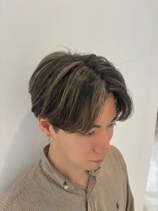 カラー メンズ moi Blanc/ Aoyagiのヘアスタイル