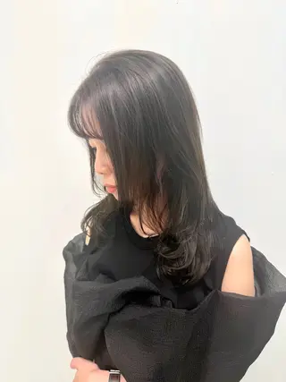セミロング 【縮毛矯正/髪質改善 /ケアカラー】十場のヘアスタイル