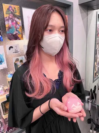 ミディアム カラー インナーカラー 推し ブリーチ 髪質改善のヘアスタイル