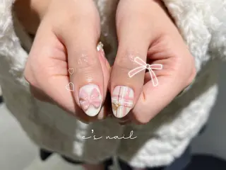 ネイル e’s nail Lumièreのネイルデザイン
