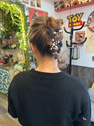 セミロング カラー ヘアアレンジ カラーパティシエ facce🌼ikoのヘアスタイル