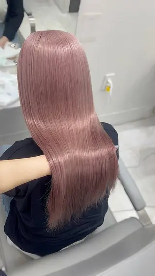 セミロング カラー クルミ🤍推し活 🎀ピンクカラーのヘアスタイル