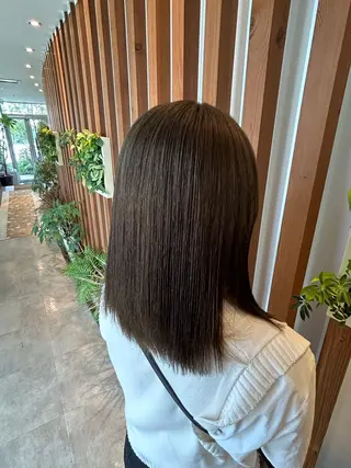 ミディアム カラー 柳内 まゆのヘアスタイル