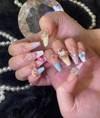 ネイル Rinaky Amee Nailのネイルデザイン