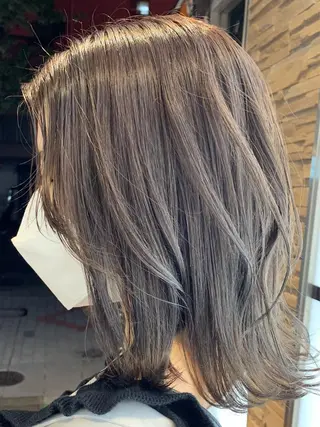 ショート カラー アライ ナタカのヘアスタイル