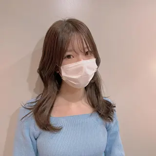 セミロング パーソナルカラー lapiax阿部のヘアスタイル