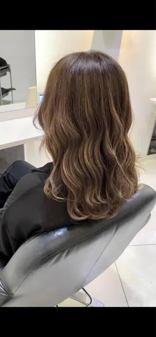 カラー mickey Yuinaのヘアスタイル