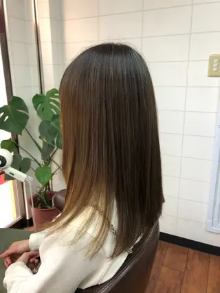 ロング キセ ワカナのヘアスタイル