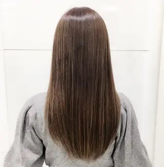 ロング パーマ 趙 英来のヘアスタイル