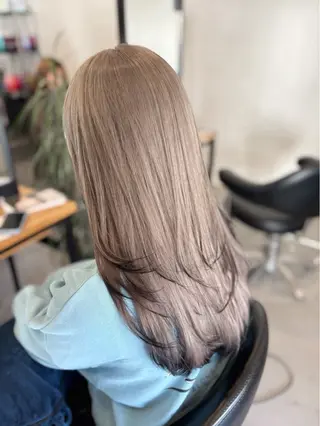 ロング 浅原 恵樹のヘアスタイル