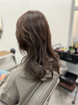 セミロング カラー 下野 悠也のヘアスタイル