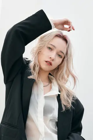ロング カラー 失敗しないハイトーン ✨ハッシュカットミワのヘアスタイル
